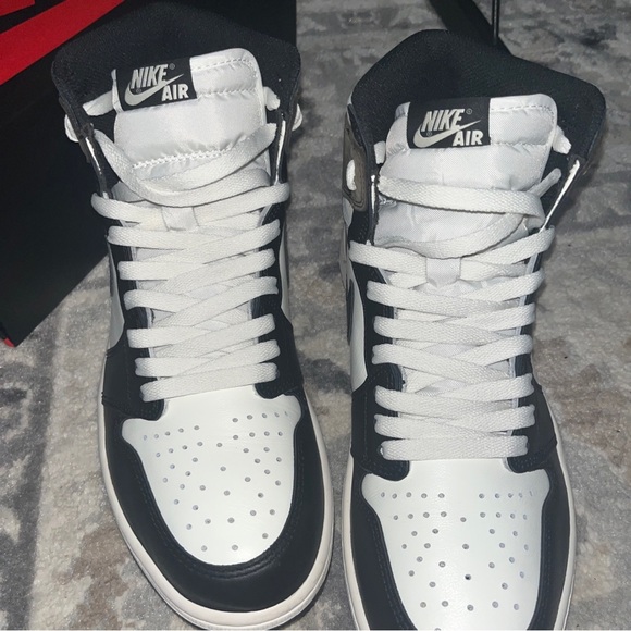 Jordan 1 High Dark Mocha - Picture 3 of 16